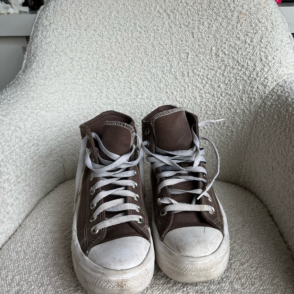 Brown Platform Women’s Converse Size 7